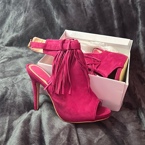 Shoes - Heel Booties